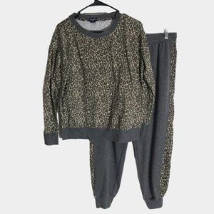 Splendid 2 Piece Jogger Pajama Set Women's Size Small Gray Brown Leopard Print